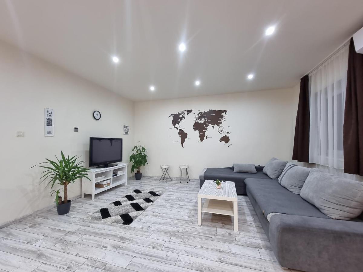 High Street Apartman Мишкольц Экстерьер фото