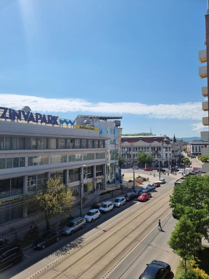 High Street Apartman Мишкольц Экстерьер фото
