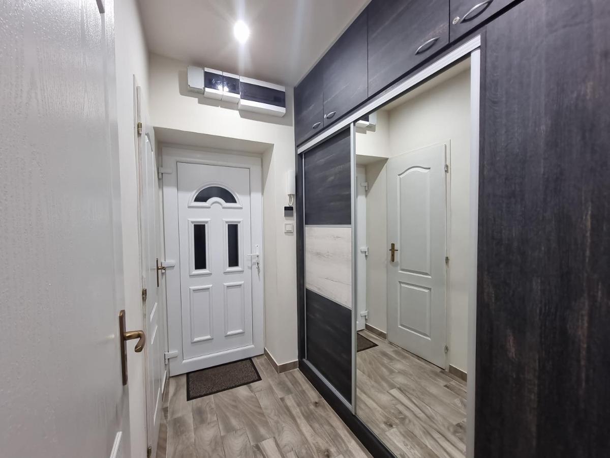 High Street Apartman Мишкольц Экстерьер фото